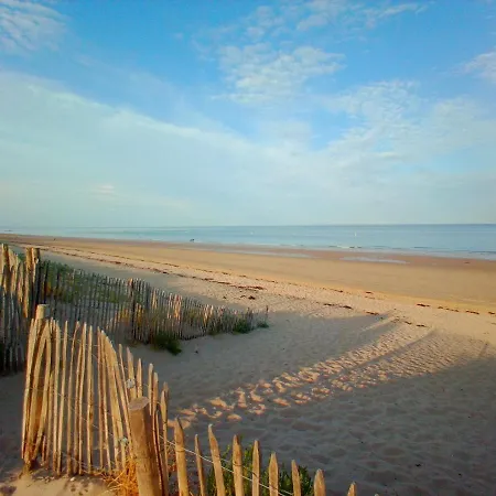 Duplex Les Pieds Dans L' Eau Jullouville-les-Pins