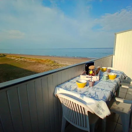 Duplex Les Pieds Dans L' Eau Apartment Jullouville-les-Pins