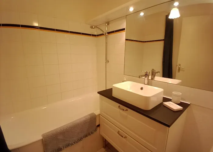 Duplex Les Pieds Dans L' Eau Jullouville-les-Pins